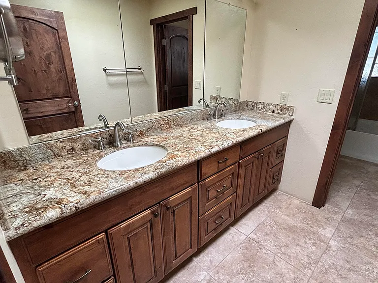 7220 E Sweetwater Ave — Photo 8