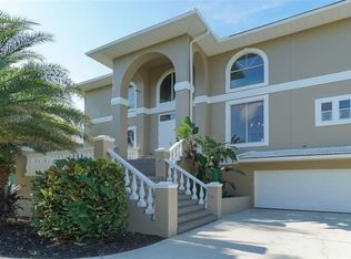 1135 Bayshore Dr, Englewood, FL 34223