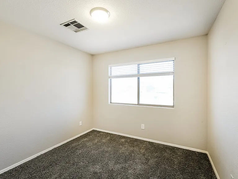 3802 N 104th Ave — Photo 14