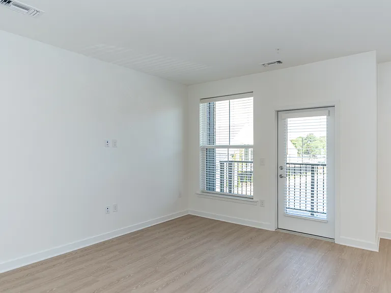Wrighthaven Square Apartments — Photo 54