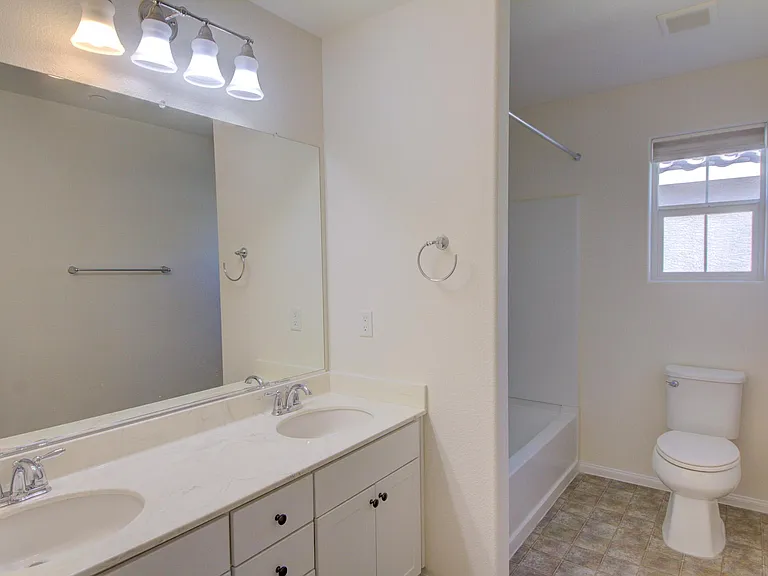 Shared Bathroom upstairs