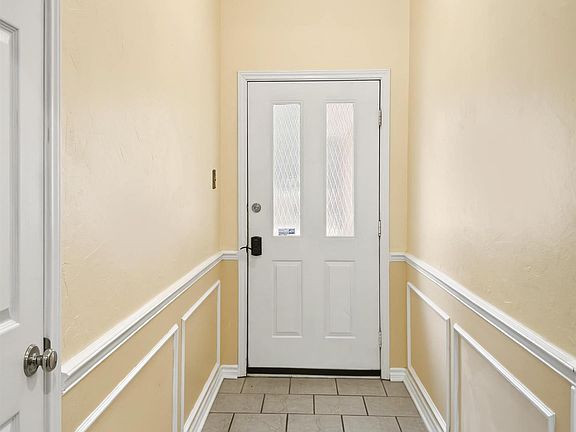 5th image of 2100 Pinkerton Dr
