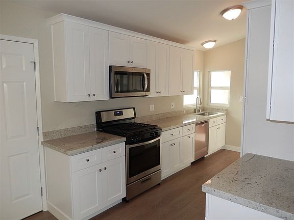4th image of 3921 Mount Brundage Ave