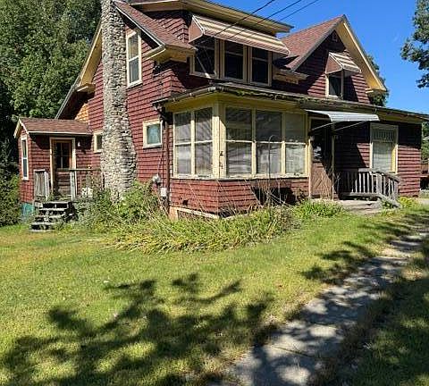 2nd image of 26 Penobscot Avenue