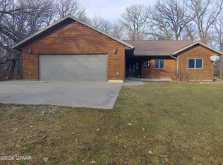 15616 106th St NE, Pembina, ND 58271