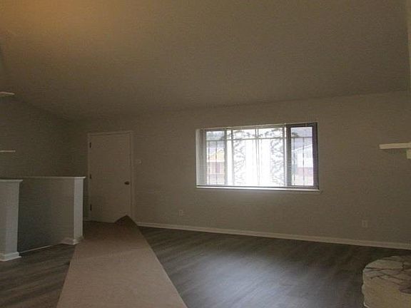 2nd image of 3492 Southland St