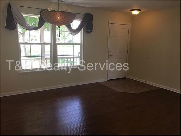 3rd image of 6690 Amherst Way