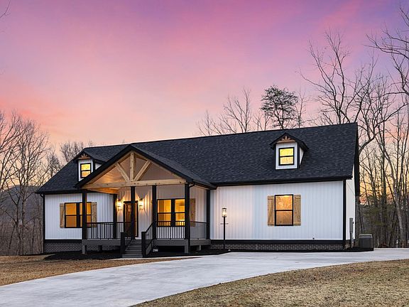 2nd image of 200 Saunders Point Rd