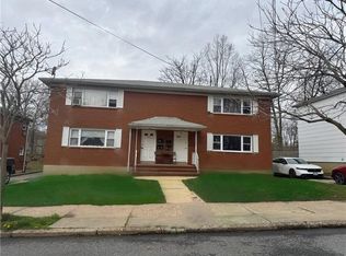 1915 S Railroad Ave, Staten Island, NY 10306