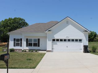 2203 Bee Hive Dr, Columbia, TN 38401