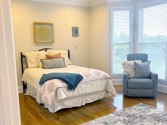 4th image of 106 Abrum Ct