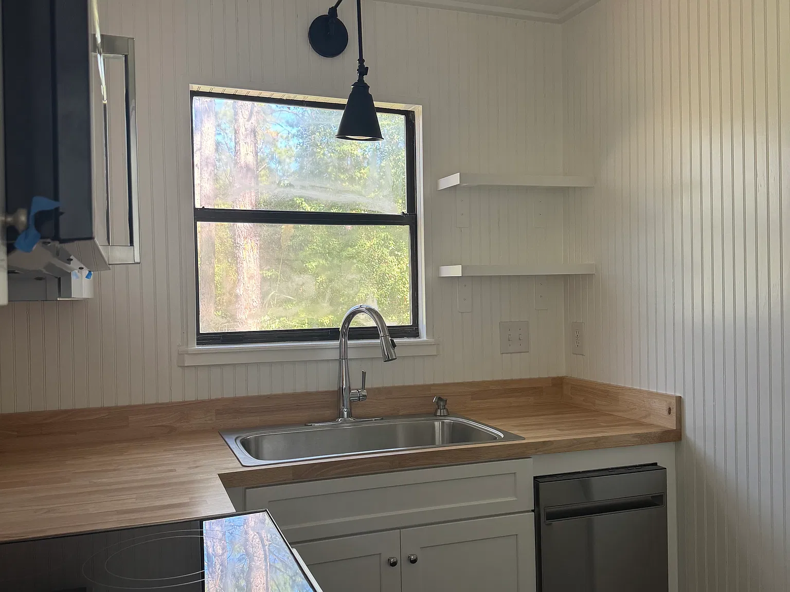 2 bed, 1165 sqft, $2,700 — Photo 3