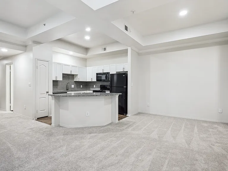 La Ventura Apartments, Plano, TX