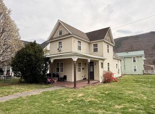 329 W Ridgeway St, Clifton forge, VA 24422