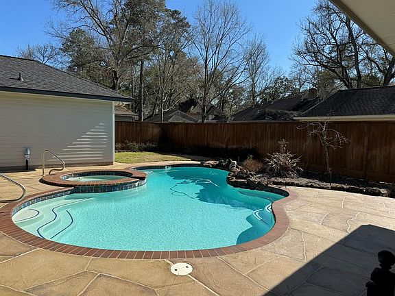 5th image of 4930 Middle Falls Drive