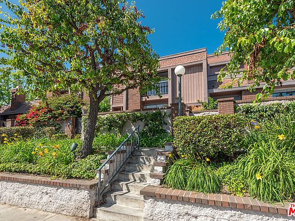 2nd image of 4631 Alla Rd Unit 4