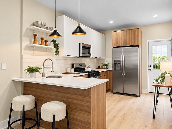 2nd image of 649 N 36th St #2