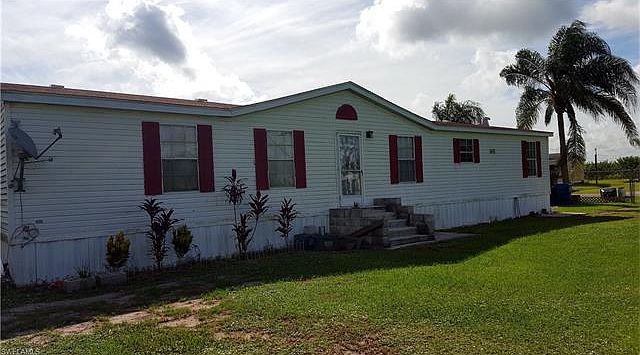 1st image of 717 Arkansas Ave
