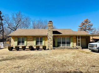 332 Virginia Ave, Ponca City, OK 74601