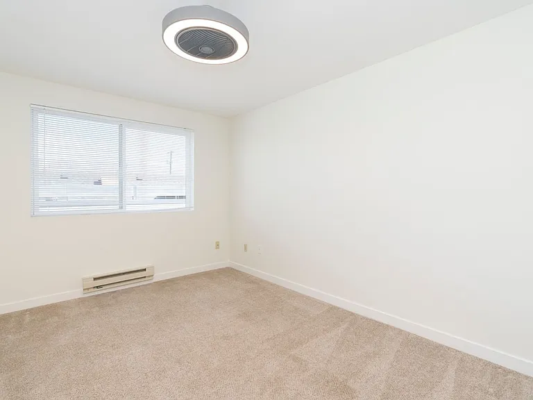 Nordhaven Apartments — Photo 26