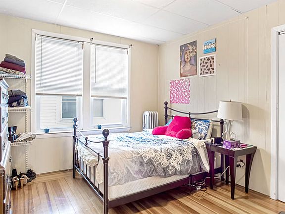 5th image of 48 Pembroke Ave Floor 2
