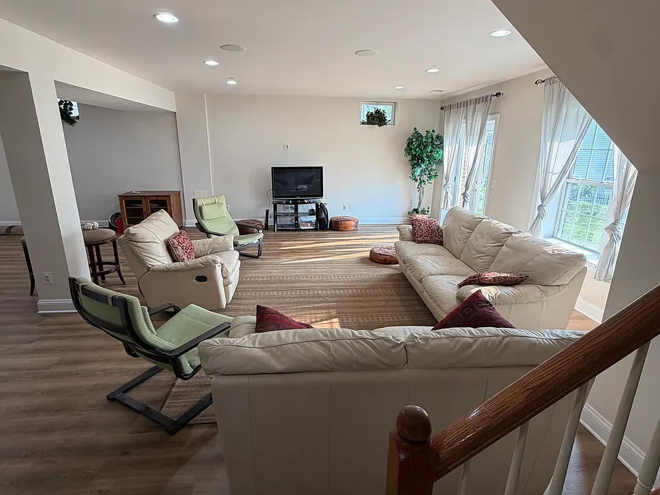 9224 Treasure Oak Ct