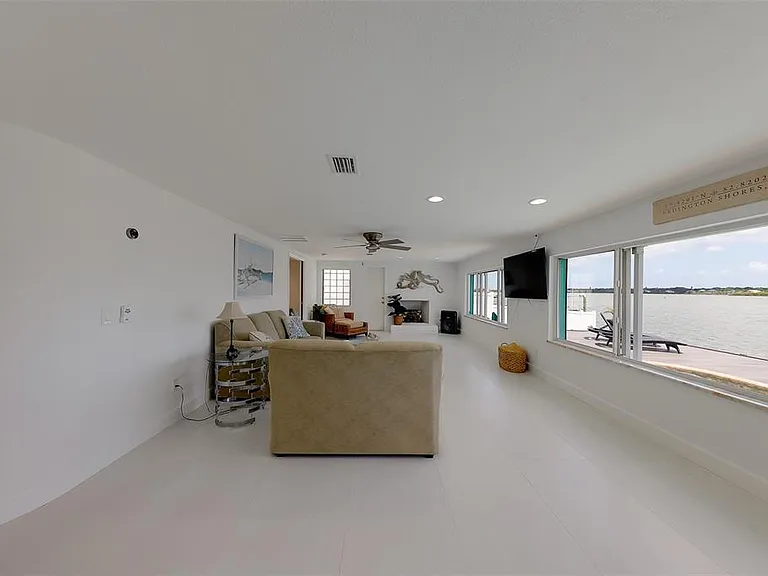 326 176th Avenue Cir — Photo 18