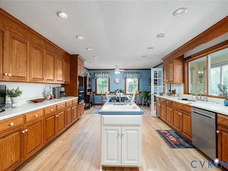 12182 Woodson Farm Ln — Photo 12