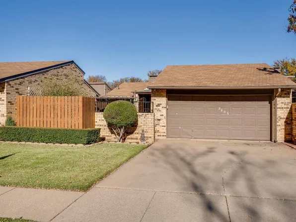 2806 Happy Hollow Dr, Wichita Falls, TX 76308