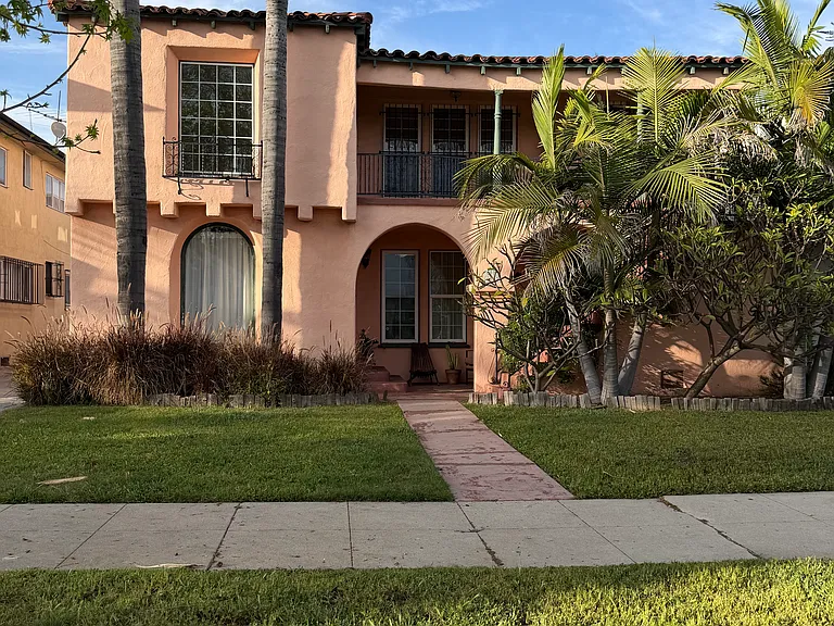 6087 Cashio St #6089 — Photo 18