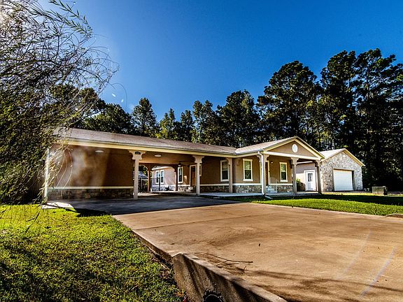 3rd image of 629 Hidden Oaks Dr