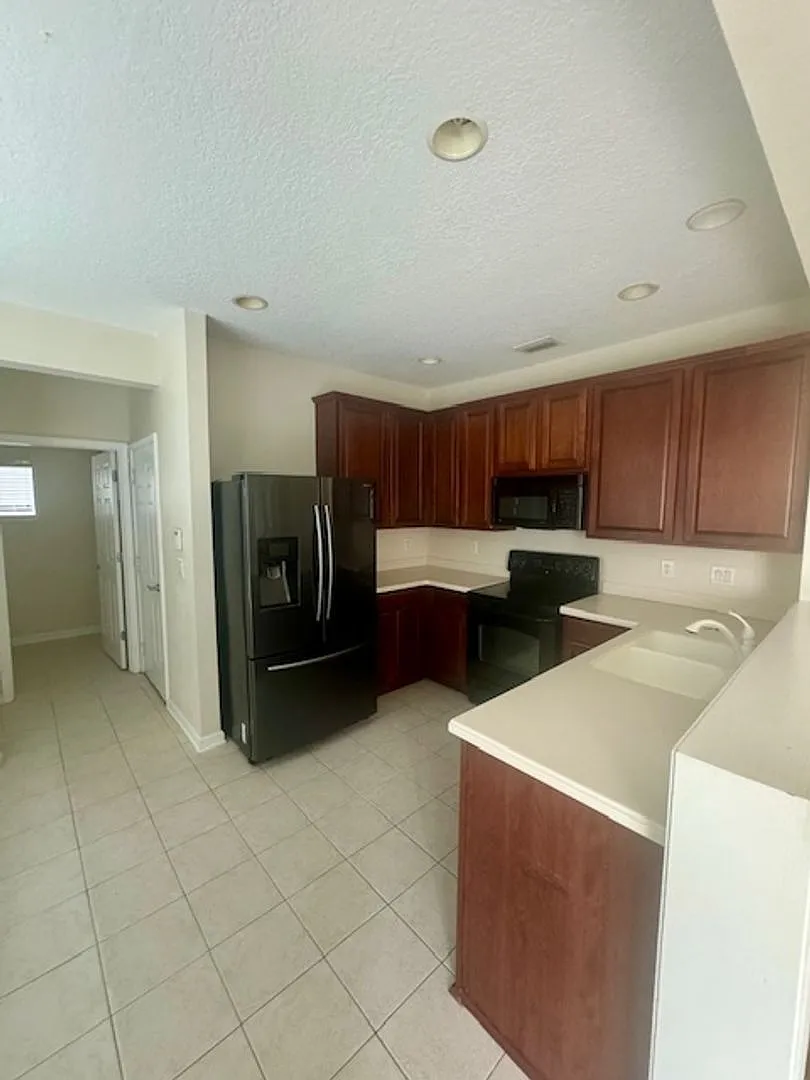 4225 Crownwood Dr — Photo 4