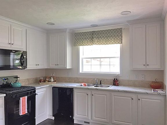 4th image of 5 Fawn Ln