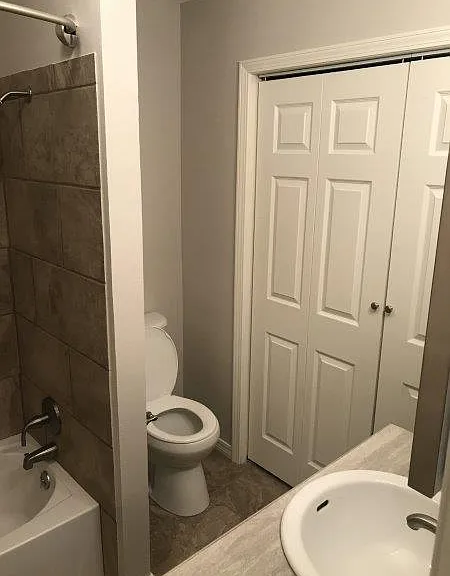 820 Hardy Springs Cir #B — Photo 15
