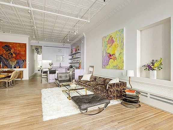 2nd image of 55 Walker St APT 3A