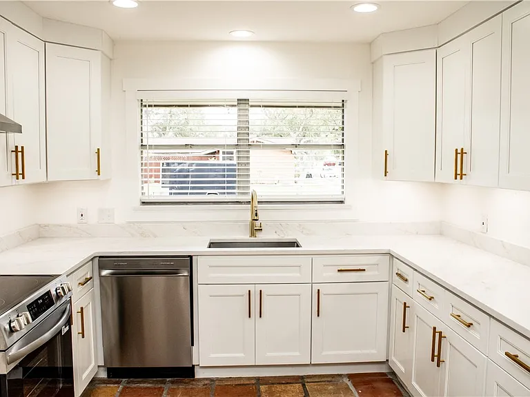 3722 Pope Dr — Photo 25