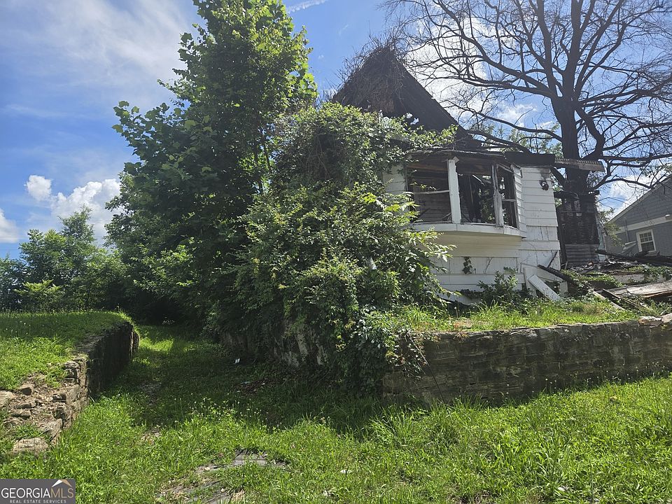 1st image of 670 Jones Ave NW