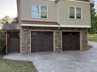 210 Virginia Ave, Farmville, VA 23901