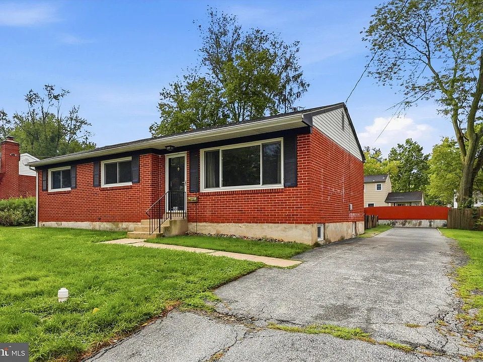 909 Rahway Dr