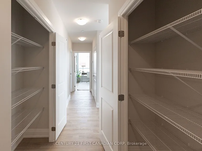 4286 King St E #1109 — Photo 22