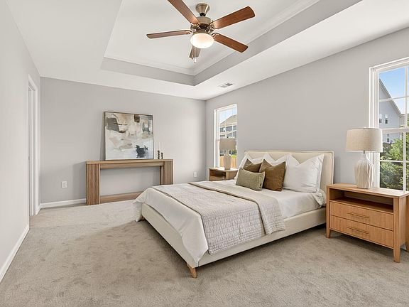 5th image of 209 Devon Fields Dr