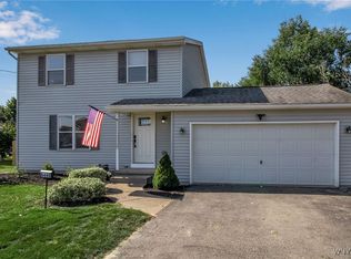 6440 Rapids Rd, Lockport, NY 14094