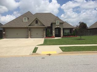 3788 E Blue Stone Dr, Fayetteville, AR 72764