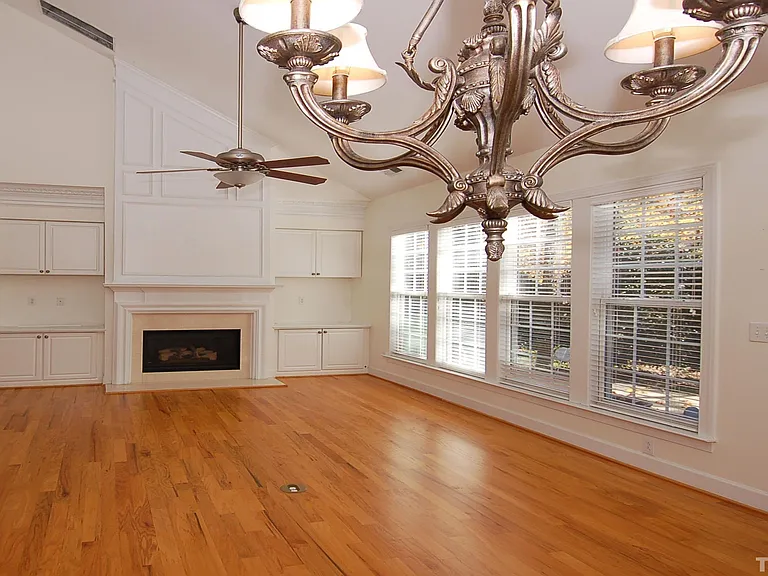 3611 Lion Ridge Ct — Photo 5