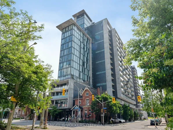224 Lyon St N #1004, Ottawa, ON K1R 0C1