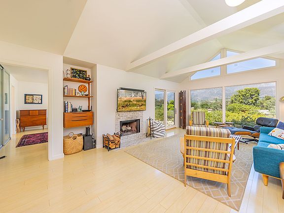5th image of 62 Taormina Ln