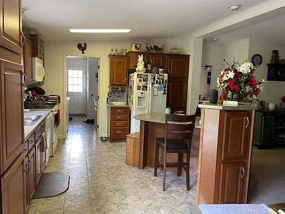 4th image of 112 Longview Dr