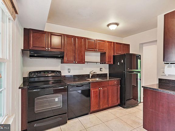 5th image of 6439 Birch Leaf Ct #31B
