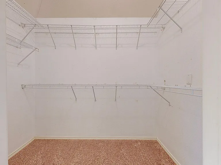1065 Aviary — Photo 29