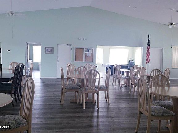 3rd image of 1420 Huntington Ln APT 2201